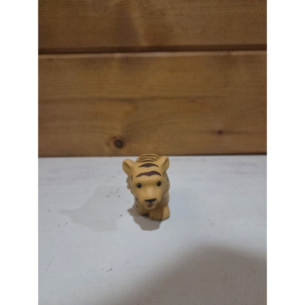 Vintage 2011 Fisher Price Little People Zoo Talkers - Tiger Toy For Children